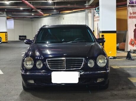 Mercedes E 270 2000