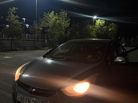 Hyundai Elantra 2015