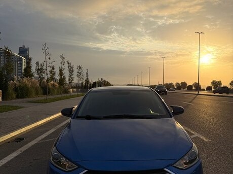 Hyundai Elantra 2017