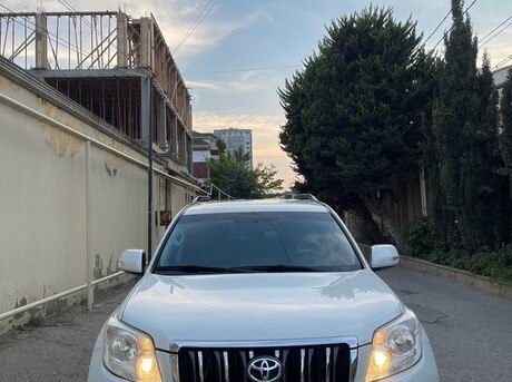 Toyota Land Cruiser Prado 2011