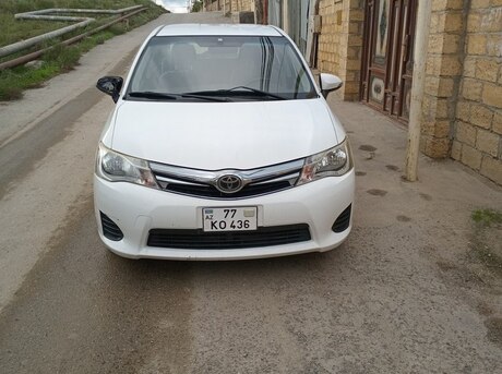 Toyota Corolla Axio 2013