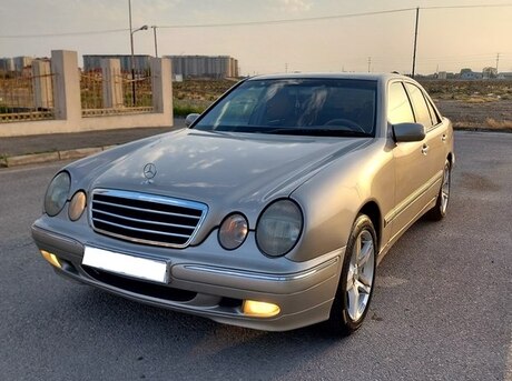 Mercedes E 240 2000
