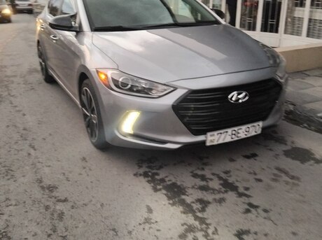 Hyundai Elantra 2017