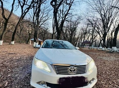 Toyota Camry 2012