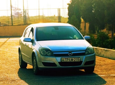 Opel Astra 2004