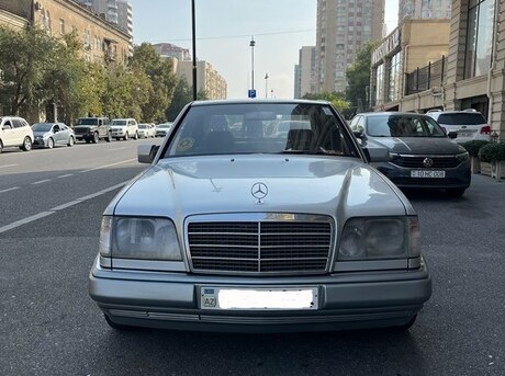 Mercedes E 220 1993