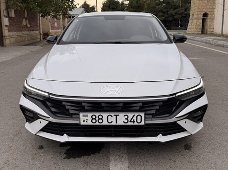 Hyundai Elantra 2024