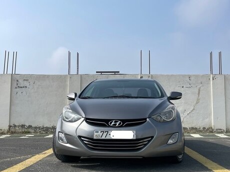 Hyundai Elantra 2011