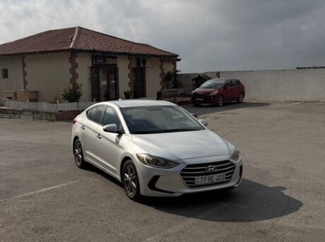 Hyundai Elantra 2017