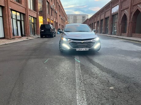 Chevrolet Malibu 2024