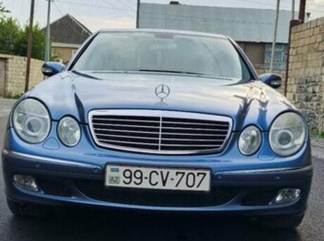 Mercedes E 240 2004
