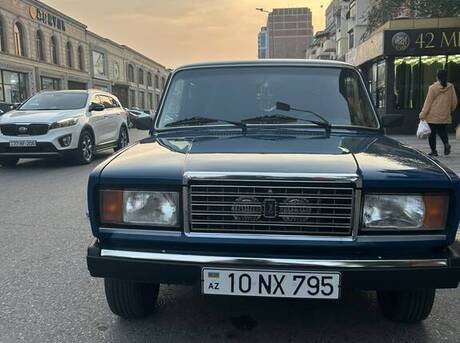 LADA (VAZ) 2107 2004