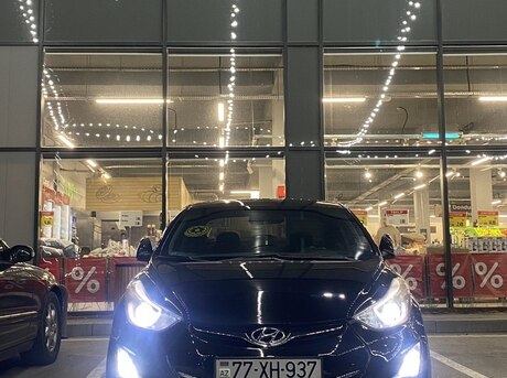 Hyundai Elantra 2013