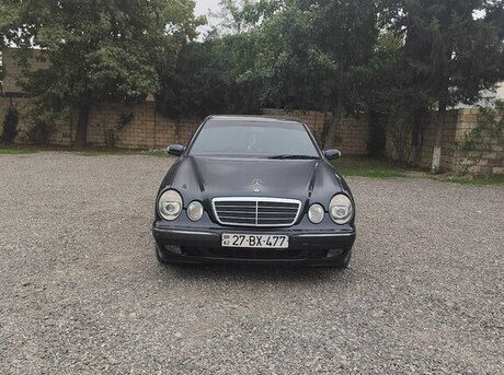 Mercedes E 240 2001