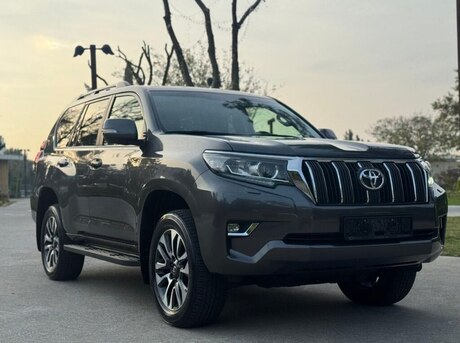 Toyota Land Cruiser Prado 2022