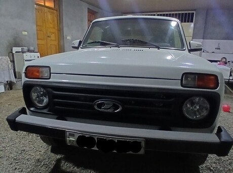 LADA (VAZ) Niva 2013