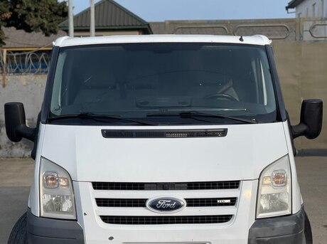 Ford Transit 2011