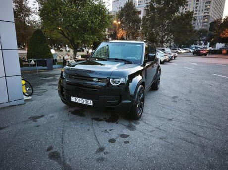 Land Rover Defender 2022
