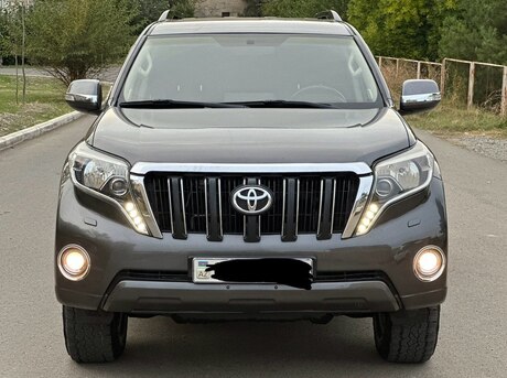 Toyota Land Cruiser Prado 2014