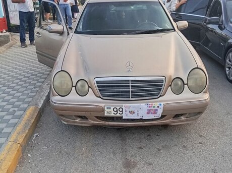 Mercedes E 220 1999
