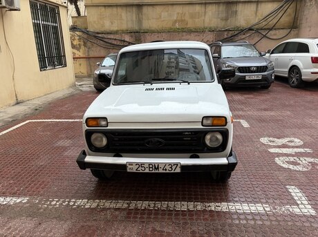 LADA (VAZ) Niva 2013