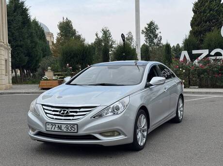 Hyundai Sonata 2011