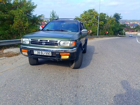 Nissan Pathfinder 1998