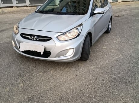 Hyundai Accent 2011