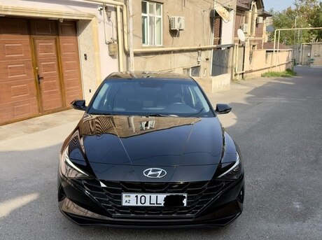 Hyundai Elantra 2021