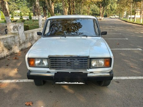 LADA (VAZ) 2107 2010