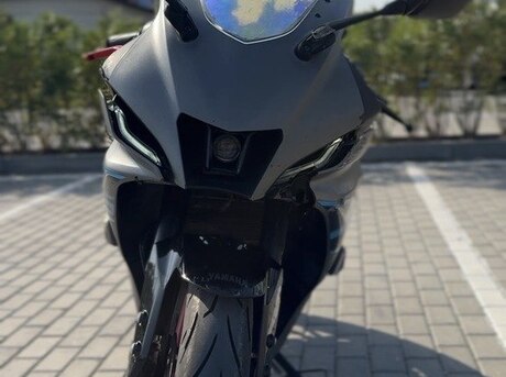 Yamaha R15 V4 2024