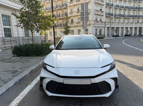 Toyota Camry 2024