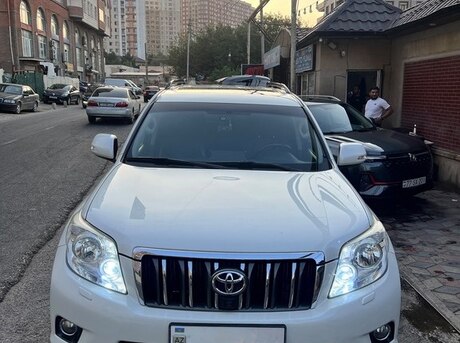 Toyota Land Cruiser Prado 2012