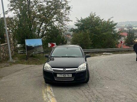 Opel Astra 2009