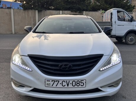 Hyundai Sonata 2011