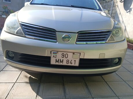 Nissan Tiida 2006