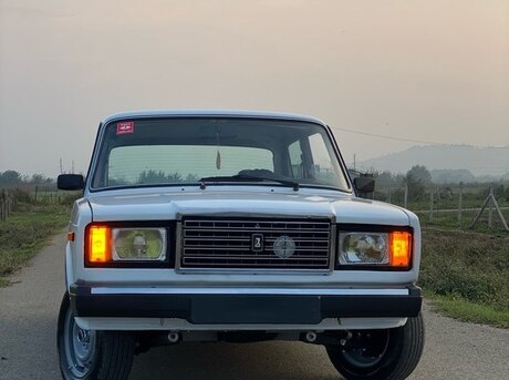 LADA (VAZ) 2107 2003