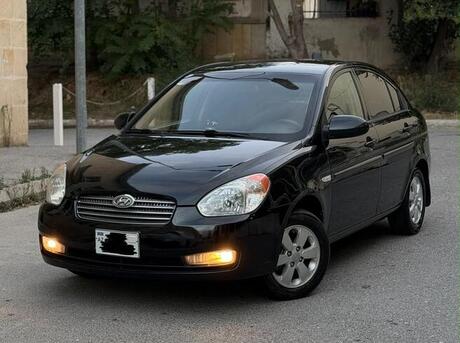 Hyundai Accent 2010