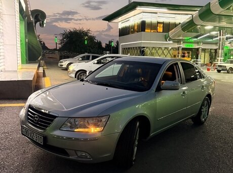 Hyundai Sonata 2009