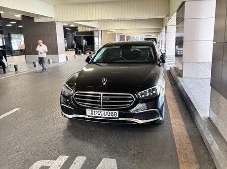 Mercedes E 300 e 2021