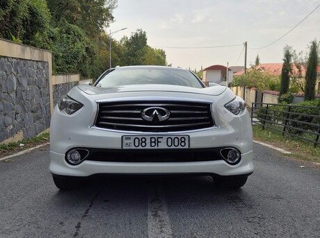 Infiniti QX70 2014