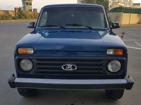 LADA (VAZ) Niva 2000