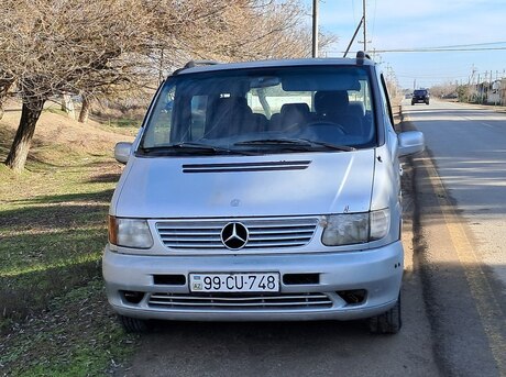 Mercedes V 230 2000