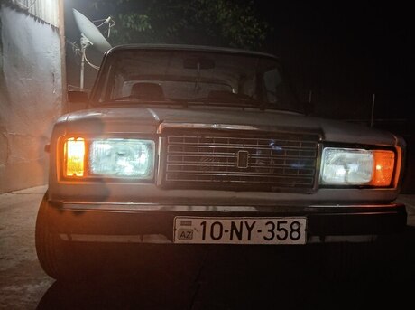 LADA (VAZ) 2107 2005