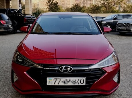 Hyundai Elantra 2019