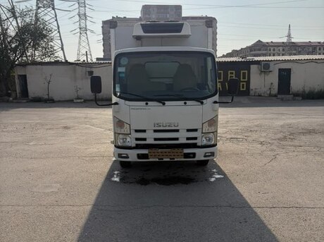 Isuzu NMR 85 H 2014