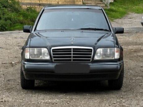 Mercedes 220 E 1994