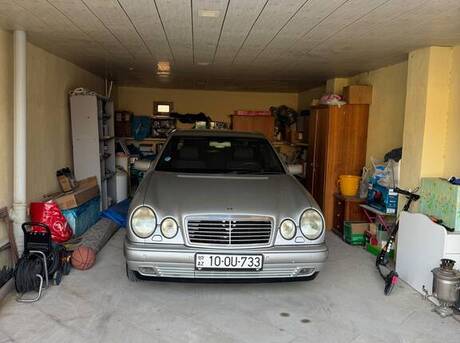 Mercedes E 240 1996