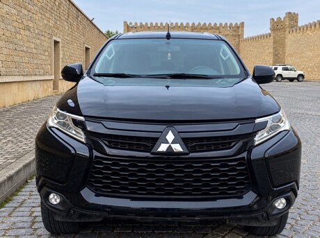 Mitsubishi  2018
