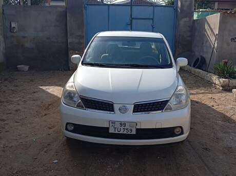 Nissan Tiida 2007